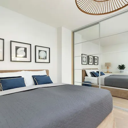 Charming With Balcony & Parking Only 400 Meters To The By Renters Appartement