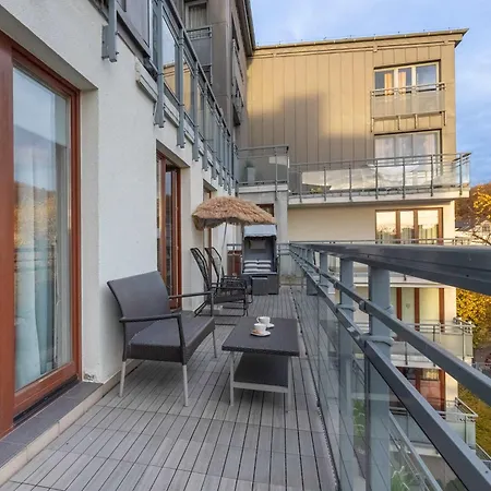 Appartement Charming With Balcony & Parking Only 400 Meters To The By Renters *